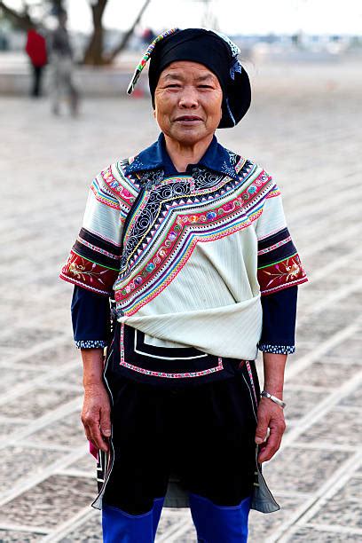Chinese Peasant Clothing Stock Photos Pictures And Royalty Free Images
