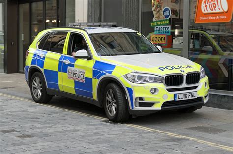 Lj16 Fnl British Police Cars Emergency Vehicles Police