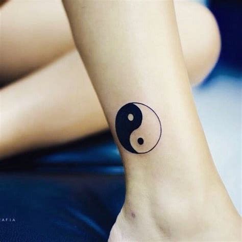 Find Your Next Tattoo Yin Yang Tattoo Meaning Ying Yang Tattoo Ying Y