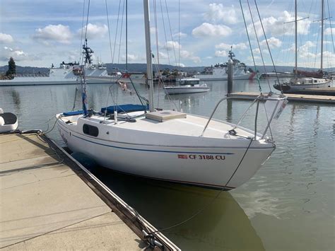 1965 Used Columbia 24 Contender Racer And Cruiser Sailboat For Sale