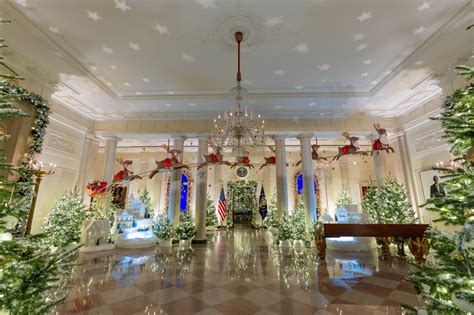 White House Holiday Decorations Show The Festive Season Through The