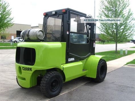A forklift is one of the most useful and important pieces of equipment you need to invest in if you run a warehouse. Clark Cmp50 11000 Lb Capacity Forklift Lift Truck Enclosed ...