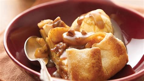 1 package includes 2 rolled crusts for a 9 inch pie. Cinnamon-Apple Pie with Caramel-Pecan Sauce Recipe - Pillsbury.com