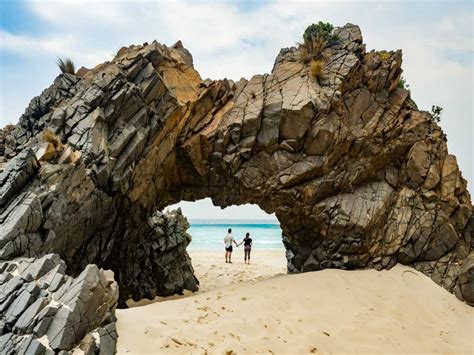 Cape Queen Elizabeth Discovering The Incredible Bruny Island Arch ⋆ Brooke Around Town