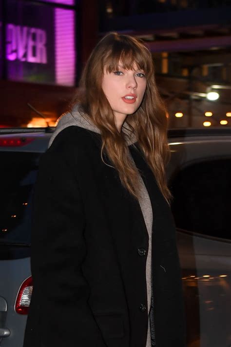 Taylor Swifts Stalker Is Arrested Today Outside Her Nyc Apartment