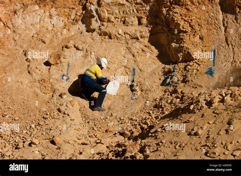 Geologist Hammer Hi Res Stock Photography And Images Alamy