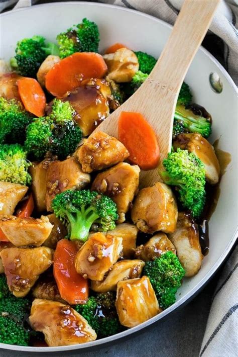 → Pollo Con Brócoli Y Zanahoria Estilo Chino ↓【2024】 Receta Receta Pollo Con Verduras Pollo