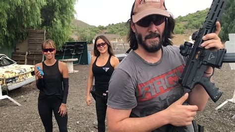 John Wick:Chapter 3 - Keanu Reeves Training MPX run | Taran - YouTube