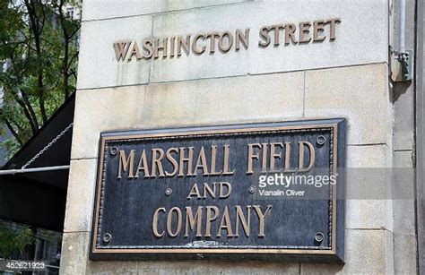 Marshall Field And Company Building Photos And Premium High Res