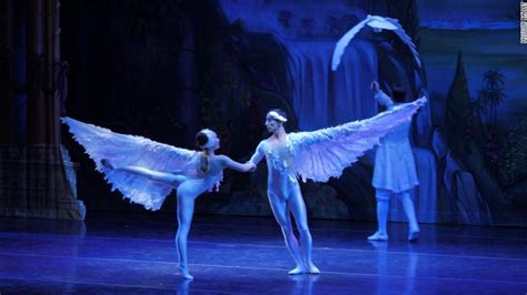 Moscow Ballet S Nutcracker Promotes Peace Cnn