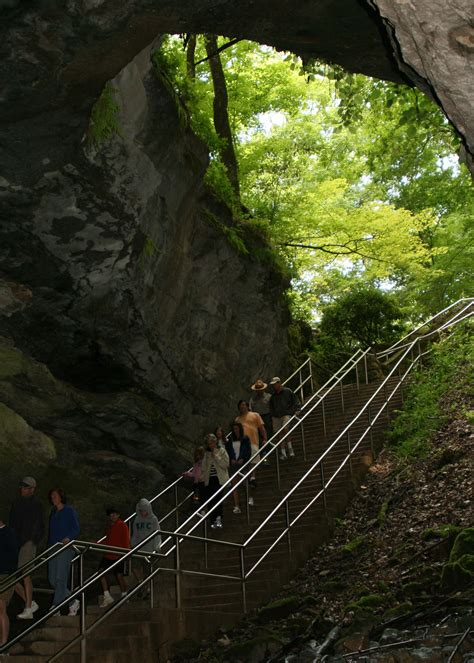 Top 8 Kentucky Caves To Tour