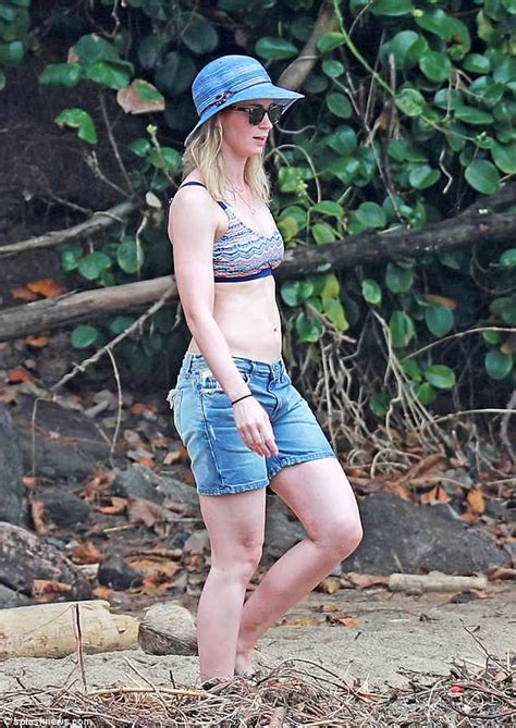 Emily Blunt Flaunts Toned Torso In Bikini Top For Beach Day In Hawaii