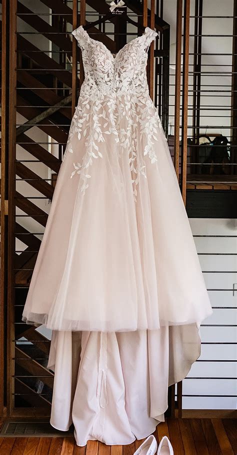 Stella York 7012 Wedding Dress Stillwhite
