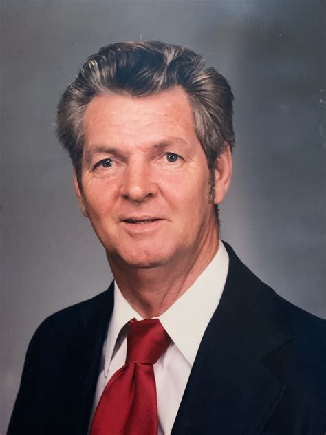 Paul Lott [Profiles] • Instagram, Twitter, TikTok | Foller