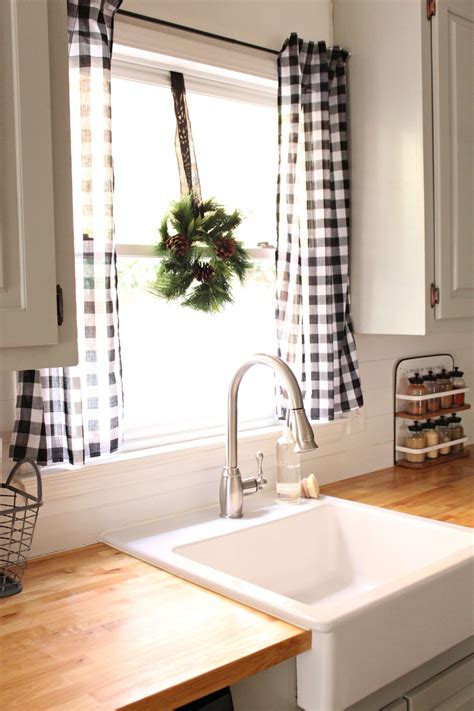 10 Best Patterns For Kitchen Curtains