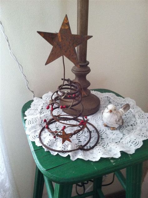 Christmas Tree Out Of Rusty Bed Springs Bed Spring Crafts Mattress