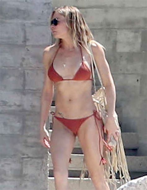 LeAnn Rimes Hot In A Bikini At A Pool In Cabo San Lucas 4 22 2016