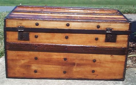 788 Restored Antique Trunks For Sale Dome Tops Humpbacks Flat Tops