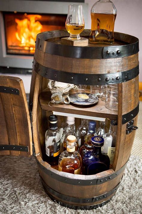 Small Bar Rel Fait Maiz Offer Bespoke Rustic Wooden Furniture Pictured