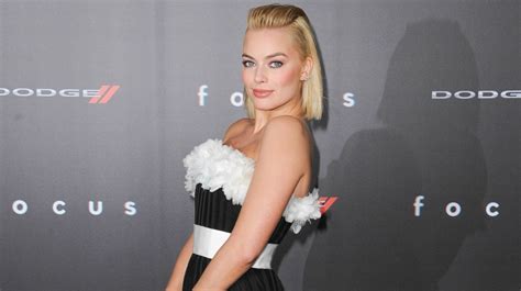Margot Robbies Alleged Weight Loss Expectations Are Insane Sheknows