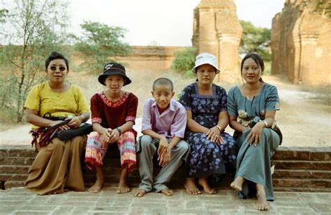 旅をする木 ミャンマーの人々