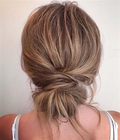 79 gorgeous easy messy updos for medium hair to do yourself for bridesmaids the ultimate guide