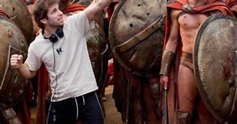 Behind The Scenes Zach Snyder On The Set Of 300 Imgur