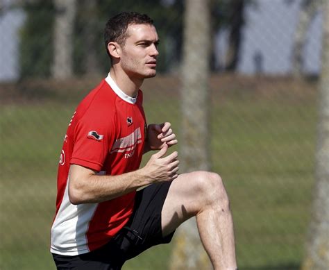 Thomas vermaelen opted for compatriot michel preud'hommeas he revealed that he was impressed with the former belgium national team shot stopper for his performance for the red devils at the. Arsenal Transfer Rumours: Wenger Open to Swap Deal with ...