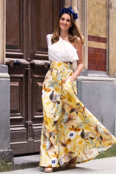Blusa y falda patrones de costura de falda patrones de vestidos. Conjunto de falda larga mostaza de flores y top asimetrico ...