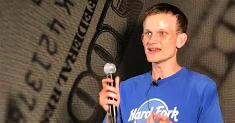 В 2013 году виталик бутерин предложил концепт ethereum, а год спустя он выиграл за эту идею премию world technology award, обойдя марка цукерберга и других претендентов. Виталик Бутерин рассказал о своих фиатных активах ...