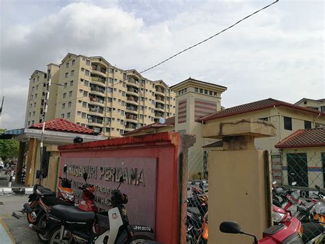 Serach google 'apartment perdana seksyen 13'. Pangsapuri Perdana, Seksyen 13, Shah Alam - Adhartanah.com
