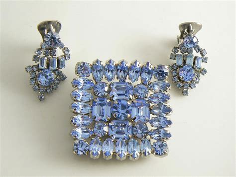 Alibaba.com offers 2,669 antique jewelry sale products. Jewelry Stores Near Me That Buy Rings | Blue rhinestones ...