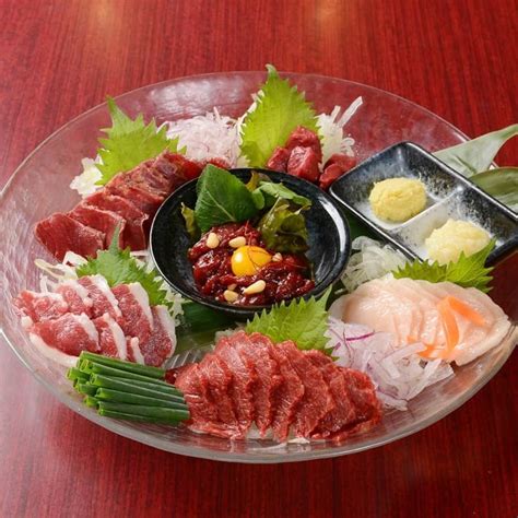 10 Makanan Khas Jepang Dengan Sajian Daging Mentah Yang Enak