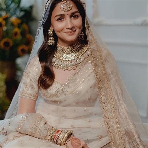 Get Alia Bhatts Stunning Wedding Dress Under Inr 20000 Lbb