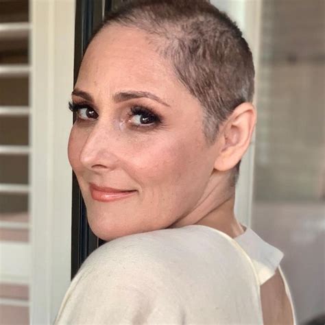 ricki lake shaves her head and reveals hair loss secret au — australia s leading news