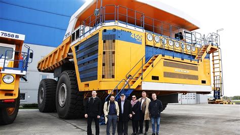 Russian Belaz 7558 One Of The Biggest Dump Trucks In The World