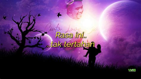 Terimalah lagu ini dari orang biasa tapi cintaku padamu luar biasa aku tak punya bunga aku tak punya harta yang kupunya hanyalah hati yang setia tulus padamu. Andmesh Kamaleng - Cinta Luar Biasa (Lyrics) - YouTube