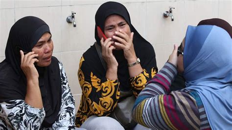 Nisa' malaysia telah mengadakan lawatan ziarah ke pusat tahfiz darul quran ittifaqiah pada 18 september 2017 yang lalu bagi menyerahkan sumbangan kewangan kepada pengetua pusat tahfiz, ustaz mohd zahid mahmood. Harian Metro on Twitter: "#darulittifaqiyah Antara ahli ...