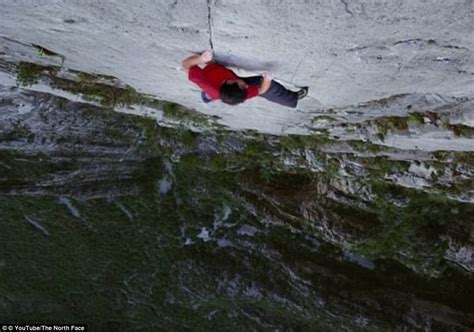required scaling the el nath mountains. Alex Honnold Made History As The First Ever To Scale Yosemite And Its 3,000 ft El Capitan ...