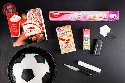 Check spelling or type a new query. Fußballkuchen & Fußballtorte: Rezepte rund um den Fußball