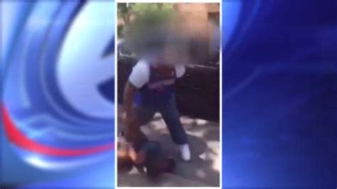 Father Jumps Into Fight With Teenage Girls In Brooklyn Abc7 New York