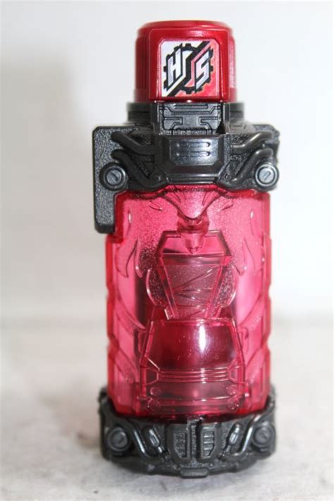 Shuki, also known as collectorshuki (previously shukuenshinobi in the days of old) was a youtube toy reviewer with a love for all things pokemon, digimon, transformers. Kamen Rider Build / DX Shoubousya Full Bottle Used