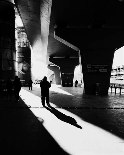 30 Incredible Examples Of Iphone Street Photography