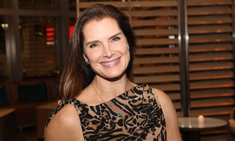 Brooke Shields Thrills Fans With Epic Selfie From The 1980s Hello