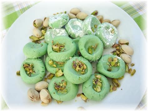 Así mismo en los juegos de cocina con sara también puedes aprender a realizar los postres más sabrosos: Polvorones de Pistachio | Pistachio, Galletas de pistacho ...