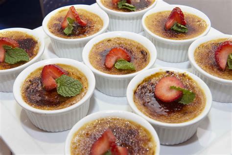 Cada región de francia tiene sus propias especialidades, más o menos antiguas; Prepare comida francesa desde su casa