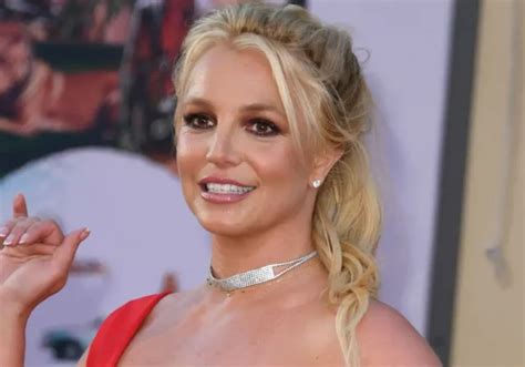 Britney Spears Se Exhibe Desnuda En Las Playas De Tulum Noticias De Turismo Reportur