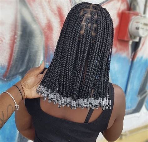 Pin By Shley Shley On Hairstyles Baddie Alert African Braids