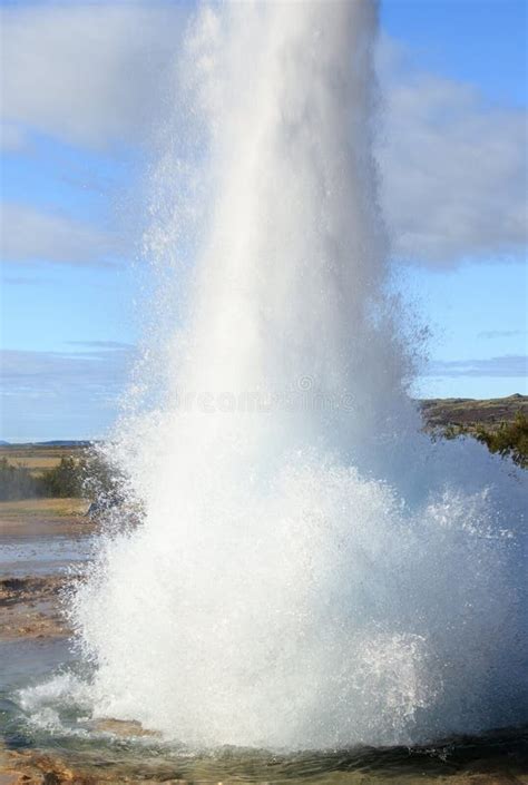 Strokkur Geyser Eruption Eruption Of Hot Water Gold Circle Iceland