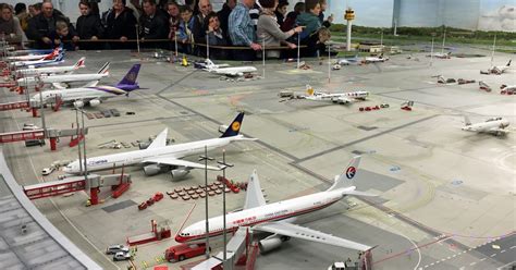 Take Off At The Worlds Largest Model Airport Pictures Cnet
